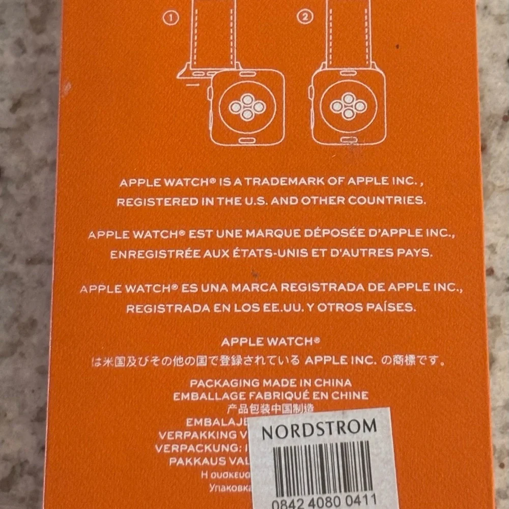 Tory Burch Gold-Tone Link Apple Watch Bracelet Band - Picture 3 of 3